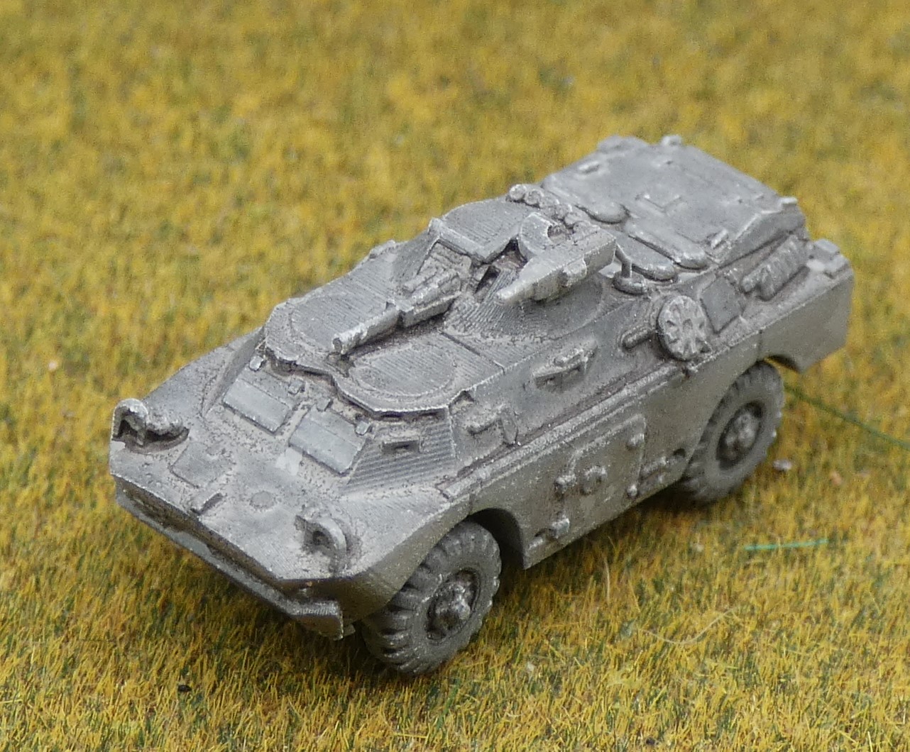 RM0203 – BRDM-2 upgrade BTR80 turret with AGL. Pack of 4 models.